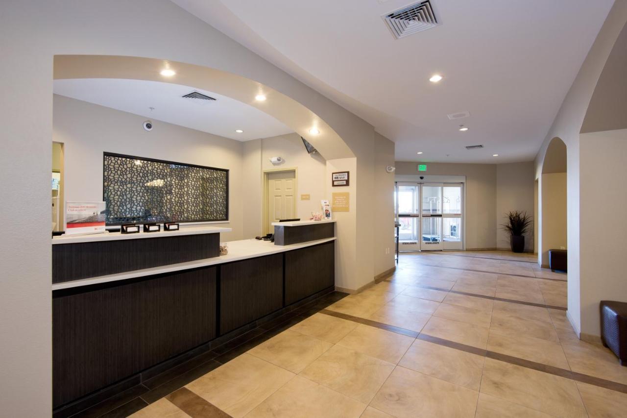 Candlewood Suites Greeley By Ihg מראה חיצוני תמונה